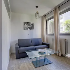 Charming In The Heart Of The 19th Apartamento París